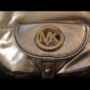 MICHAEL KORS GOLD HANDBAG NEW